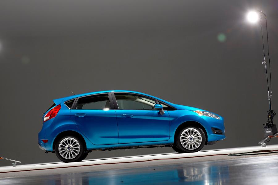  Ford Fiesta Titanium Hatchback 2013 года  (NA) (фото 28 из 28)
